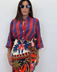 Camicia coreana con bottone rosso/blu